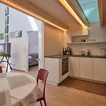 Haus Fuenf Mit 2 Und Studio-loft Mit Terrasse Daire