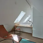 Haus Fuenf Mit 2 Und Studio-loft Mit Terrasse *