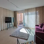 Haus Fuenf Mit 2 Und Studio-loft Mit Terrasse Daire *