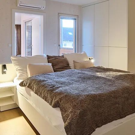 דירה Haus Fuenf Mit 2 Und Studio-loft Mit Terrasse מלק