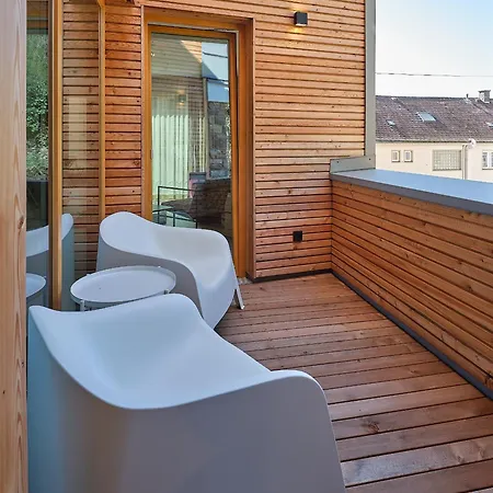 Haus Fuenf Mit 2 Und Studio-loft Mit Terrasse *