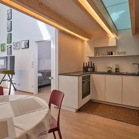 Haus Fuenf Mit 2 Und Studio-loft Mit Terrasse Appartement
