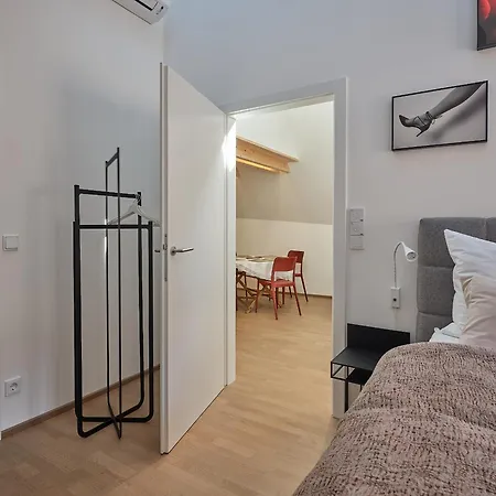 Haus Fuenf Mit 2 Und Studio-loft Mit Terrasse Apartament Melk