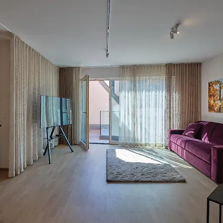 Haus Fuenf Mit 2 Und Studio-loft Mit Terrasse Apartament Melk