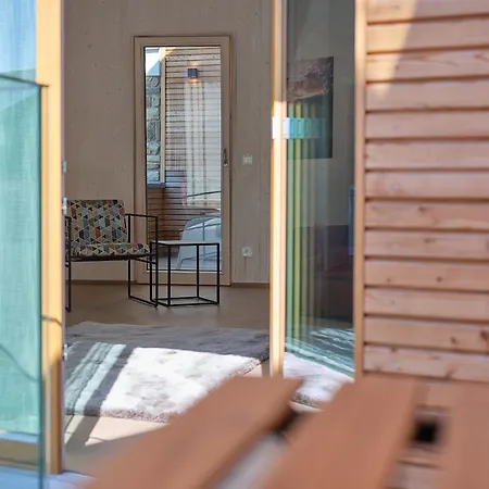 Haus Fuenf Mit 2 Und Studio-loft Mit Terrasse Appartement