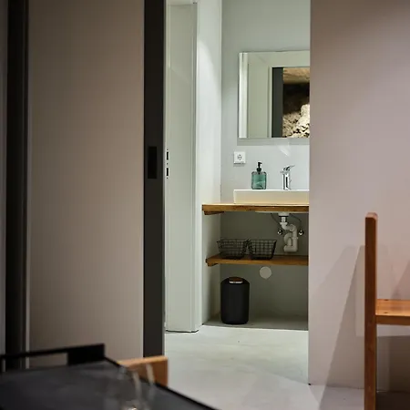 Haus Fuenf Mit 2 Und Studio-loft Mit Terrasse Apartament *