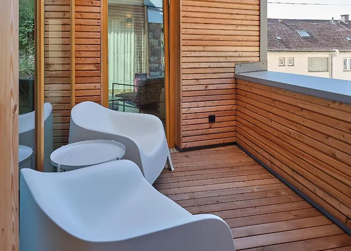 Haus Fünf Mit 2 Und Studio-loft Mit Terrasse *