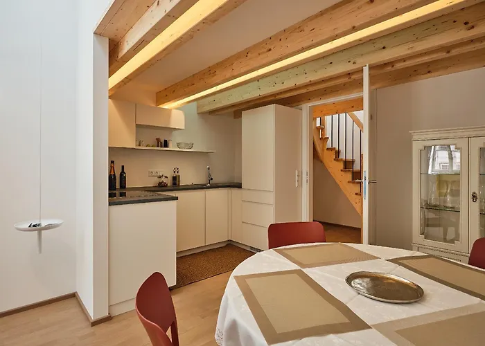 Haus Fuenf Mit 2 Und Studio-loft Mit Terrasse *