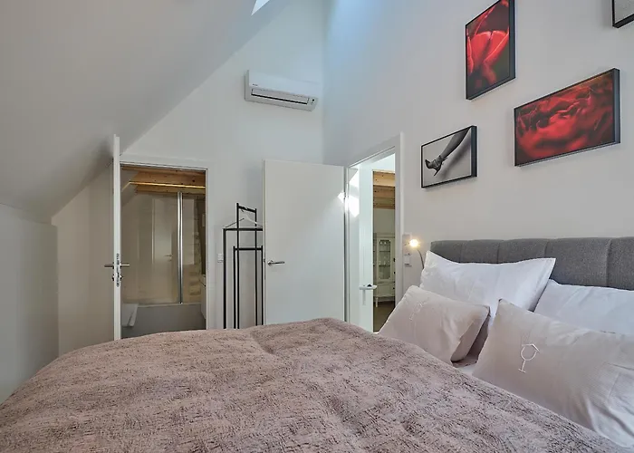 Haus Fuenf Mit 2 Und Studio-loft Mit Terrasse *