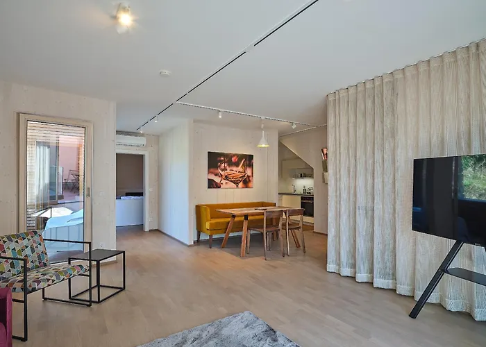 Haus Fünf Mit 2 Und Studio-loft Mit Terrasse * Melk