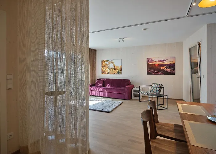 Haus Fuenf Mit 2 Und Studio-loft Mit Terrasse דירה מלק