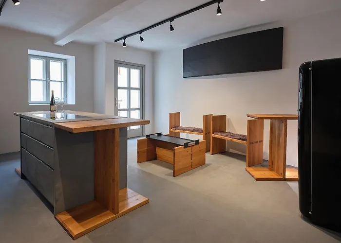 Apartment Haus Fünf Mit 2 Und Studio-loft Mit Terrasse *