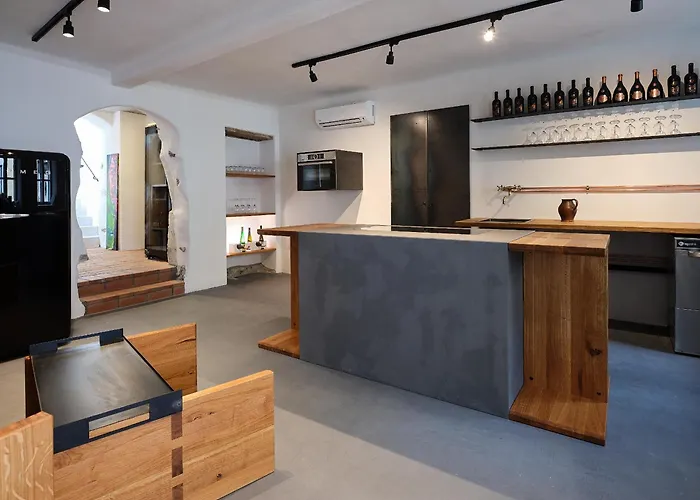 Apartment Haus Fünf Mit 2 Und Studio-loft Mit Terrasse *